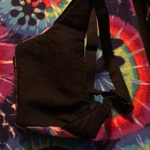 Colorful patterned sling bag - Picture 4 of 5